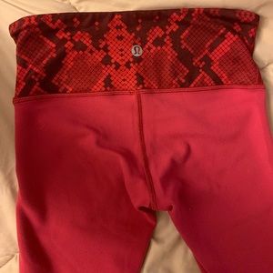 SOLD Lululemon Wunder Under Crop Reversible